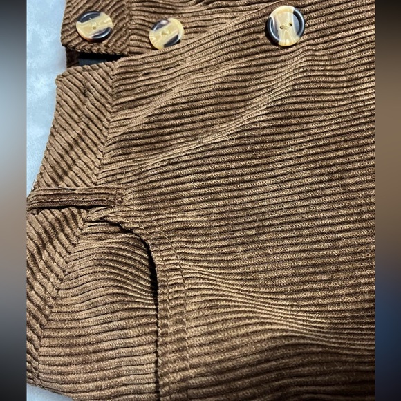 Brown corduroy miniskirt - Picture 3 of 3
